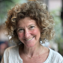 Nina Caplan
